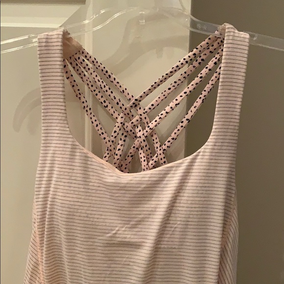 Lululemon! - Picture 4 of 4